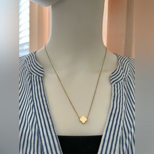 Elegant Dainty Gold Necklace - Delicate Minimalist Trendy Flower Necklace